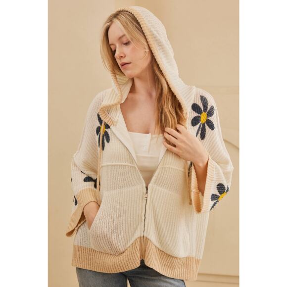 Hooded Floral Crochet Quarter Sleeve Top - Picture 2 of 12